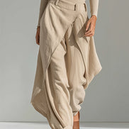 Conjunto Pantalón con Capas y Cuello Barca