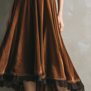 Vestido Midi Vintage de Terciopelo con Manga ¾ y Ribete de Encaje
