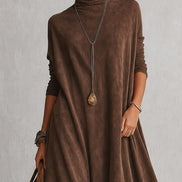 Vestido evasé de cuello alto con paneles de encaje y manga larga