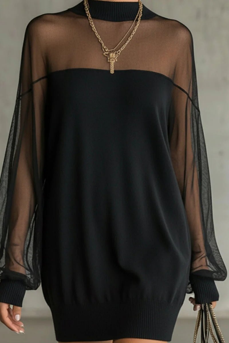 Vestido Mini Negro con Manga de Malla y Cuello Alto