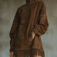 Vestido Mini de Ante Sintético con Cuello Alto y Bajo con Flecos