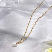 Collar Minimalista con Colgante de Perla