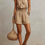 Mono Corto Boho Verde con Cuello Halter y Cintura Fruncida