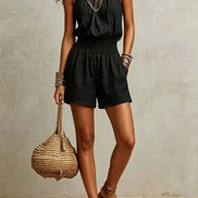 Mono Corto Boho Verde con Cuello Halter y Cintura Fruncida