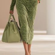 Conjunto Retro de Terciopelo con Estampado Leopardo y Cuello Mao