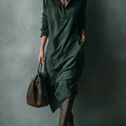 Vestido Largo Holgado de Ante Verde con Cuello Solapa y Manga Larga