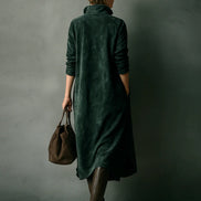 Vestido Largo Holgado de Ante Verde con Cuello Solapa y Manga Larga