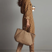 Vestido Midi con Lunares y Cuello Camisa