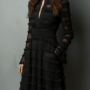 Vestido Mini Negro con Flecos y Capas Transparentes