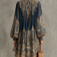 Vestido Mini de Chifón Azul Marino con Estampado Barroco y Cuello Alto