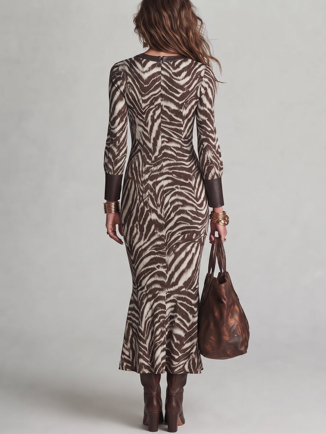 Vestido Maxi Estampado Cebra con Escote Ojo de Cerradura en Marrón