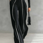 Conjunto Top de Cuello Alto con Ribete Blanco y Pantalón Ancho con Cinturón