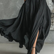 Conjunto Camiseta de Cuello Alto y Falda Plisada Todo Negro