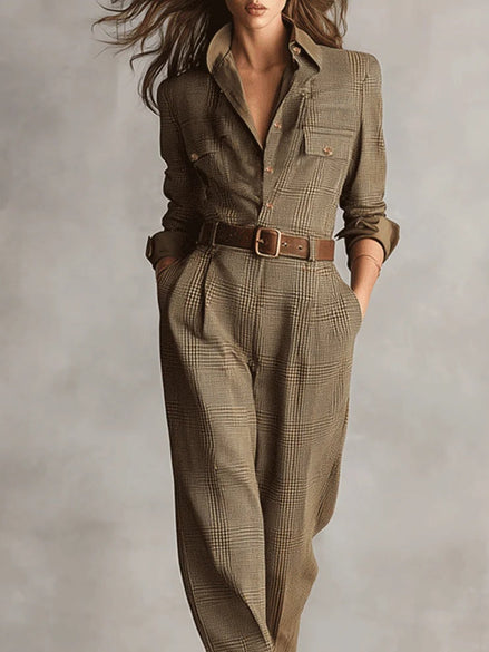 Mono Utilitario Marrón de Tweed a Cuadros con Textura Sofisticada