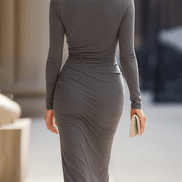 Vestido Midi Gris Ajustado con Drapeado