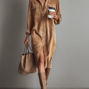 Vestido Midi Holgado de Pana con Doble Bolsillo y Botonadura