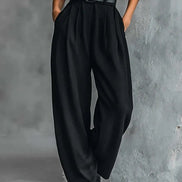 Conjunto Camiseta de Cuello Alto y Pantalón Recto Todo Negro con Cinturón