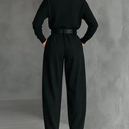 Conjunto Camiseta de Cuello Alto y Pantalón Recto Todo Negro con Cinturón