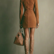 Vestido Mini de Ante Marrón con Cuello Mao y Cremallera