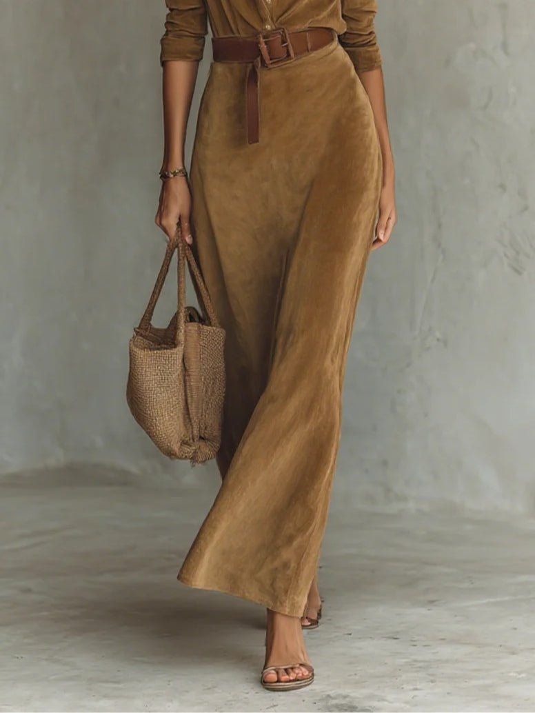 Vestido Maxi de Ante con Cuello Solapa y Botonadura Simple