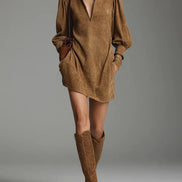 Vestido Mini Holgado de Ante Marrón con Cuello Alto y Cremallera