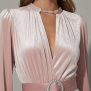 Vestido Maxi de Terciopelo Rosa Palo Elegante con Escote en V