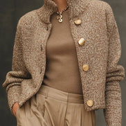Cárdigan con Cuello Alto y Botones Color Camel