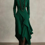 Vestido Maxi Púrpura con Cuello Alto Asimétrico y Plisado
