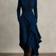 Vestido Maxi Púrpura con Cuello Alto Asimétrico y Plisado