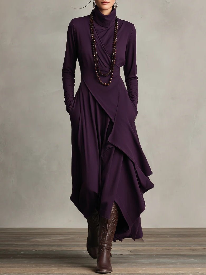 Vestido Maxi Púrpura con Cuello Alto Asimétrico y Plisado