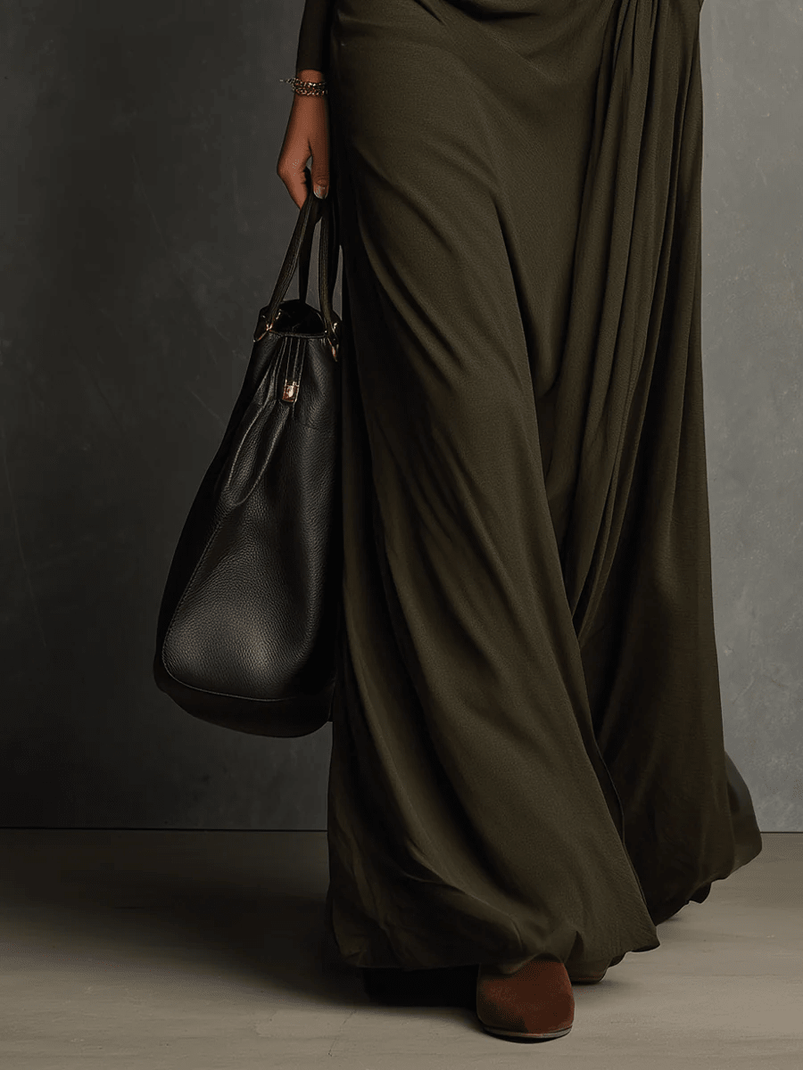 Vestido Maxi Verde Oliva de Punto con Cuello Alto y Plisado