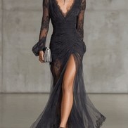 Vestido Maxi Negro de Encaje con Manga Larga y Abertura