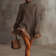 Vestido de Punto Marrón con Cuello Alto y Bajo con Volantes