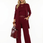 Conjunto cárdigan largo, top y pantalón