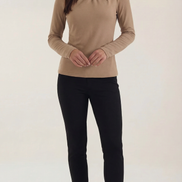 Blusa Jamie con cuello mock y lazo