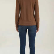 Blusa Jamie con cuello mock y lazo