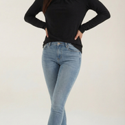 Blusa Jamie con cuello mock y lazo