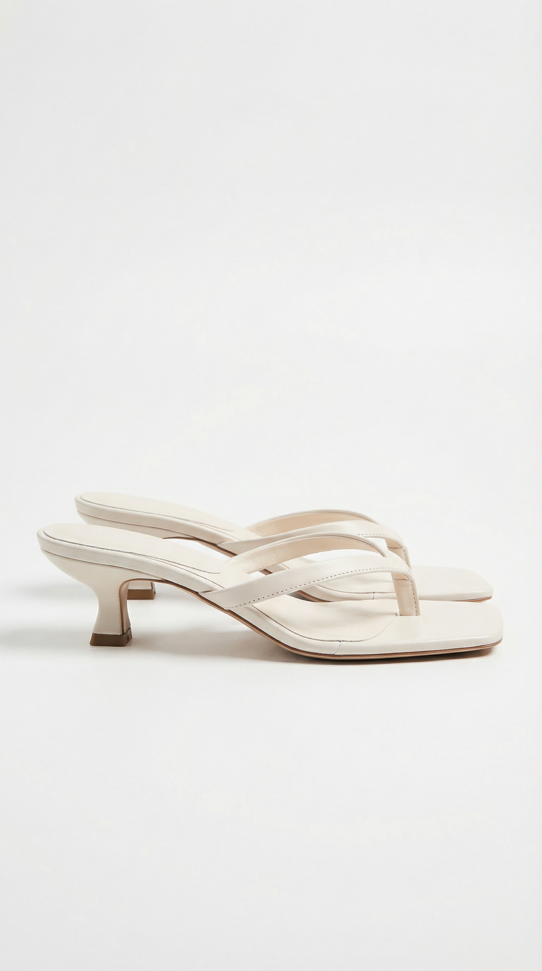 Sandalias Jessica con Tacón Kitten y Diseño de Zehentrenner