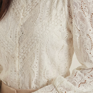 Blusa Estructurada de Manga Larga Loretta