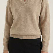 Polo Casual 'Margaret' con Escote en V