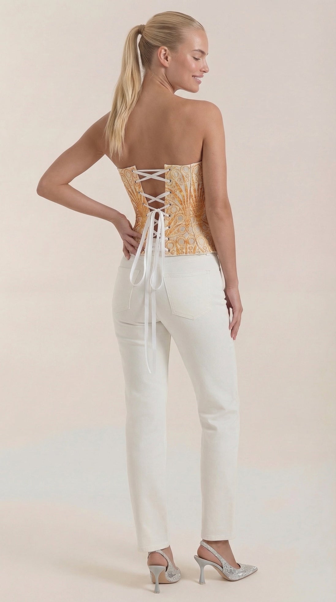 Robyn Sin Tirantes: Corsé Elegante