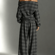 Conjunto de Dos Piezas con Top Off-Shoulder de Cuadros y Pantalón Fluido